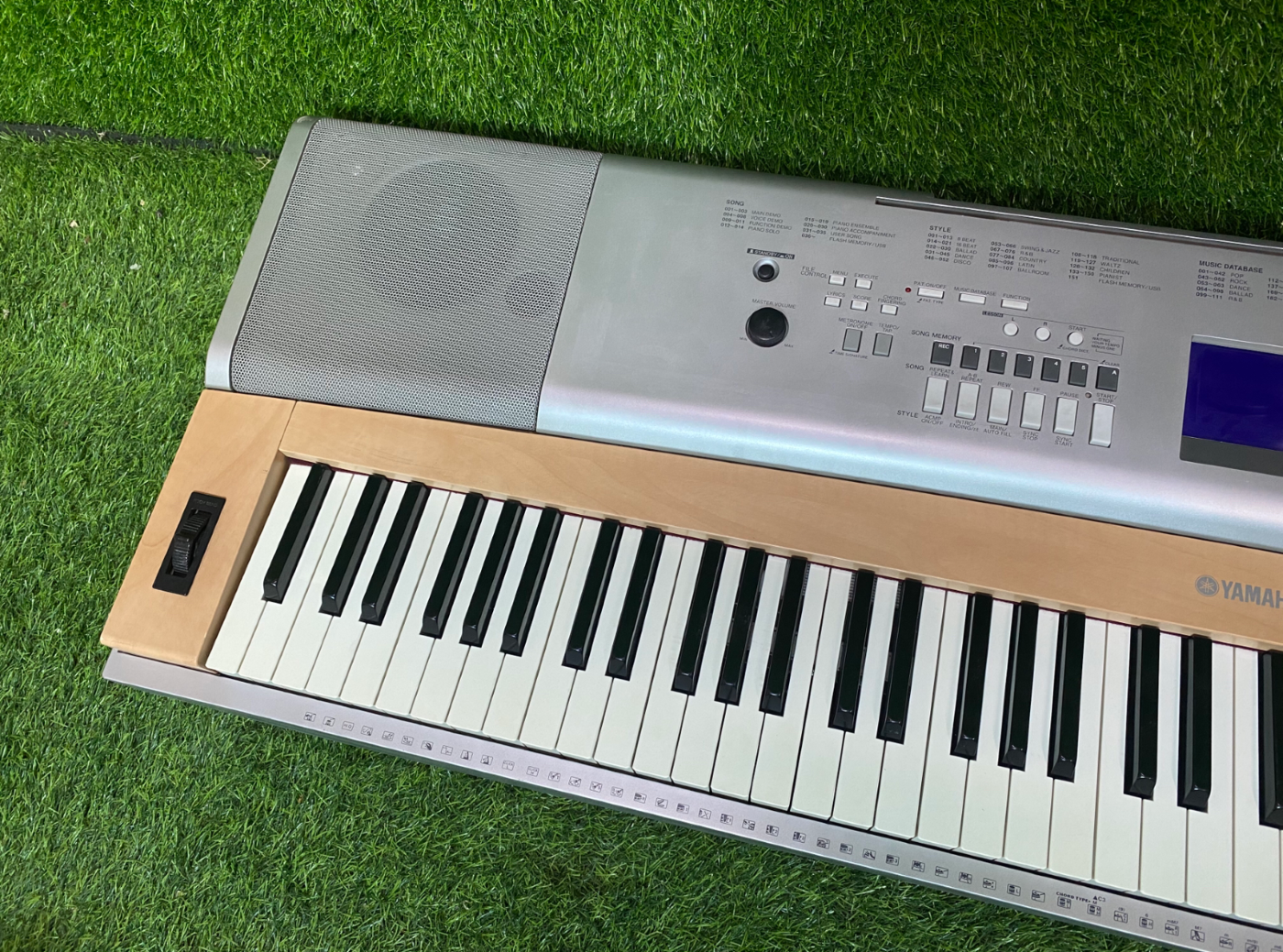 Yamaha DGX620 Refurbished 88-Key Weighted Keyboard - Quality