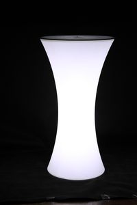 Muebles con Barra de Luces que Cambian de Color, Mesa de Cóctel LED con Luz Ambiental Romántica - Product Image 3