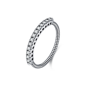 Anillo de serpiente abierto ajustable de plata de ley S925 con circonita de dos colores, anillo minimalista apilable para mujer, regalo de joyería diaria - Product Image 1