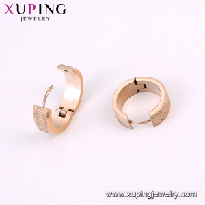 Joyería Xuping de nueva moda popular diaria simple elegante fresco esmerilado pequeño aro circón oro color acero inoxidable pendientes - Product Image 4