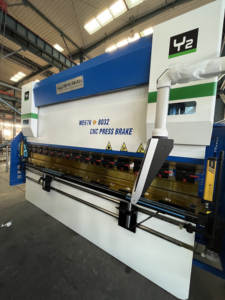 <span class=keywords><strong>Machine</strong></span> à cintrer servo-frein automatique 160t 3200 pour tôle pour le traitement de l'aluminium - Product Image 5