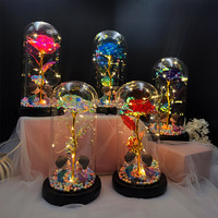 Bunga plastik mempesona Galaxy Rose 24K bunga emas abadi dengan lampu LED di kubah kaca untuk natal hadiah Hari Valentine