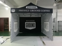 Tente pliante pop-up 10x10 pieds avec logo personnalisé, auvent imperméable, toit en aluminium hexagonal pour promotion et salons professionnels