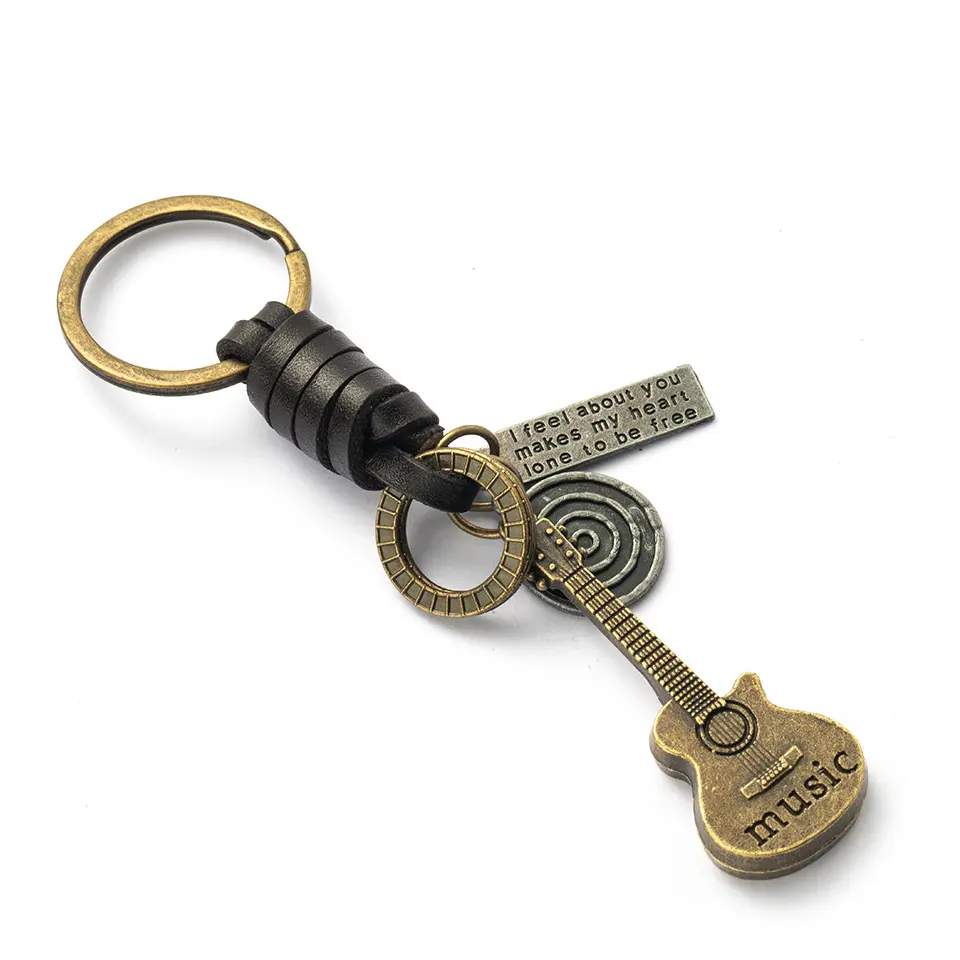 Presente Mulheres Homens de Couro Metal Keycring Casa Chaves Do Carro Titular Senhoras Boa Sorte Presente Guitar Keychain