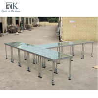 Scène modulaire robuste en aluminium pour événements, avec escaliers et garde-corps, pour mariages, concerts et autres événements