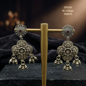 Boucles d'oreilles pendantes tendance en argent sterling oxydé traditionnel, plaqué or et argent, style déclaration pour femme, en promotion - Product Image 3