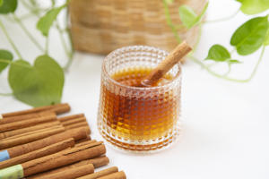 GXWW fabbrica fornitura di alta qualità organico Cassia rotoli di cannella bastoncini di spezie essiccate pezzo di erba grezza prezzo all'ingrosso diretto cina - Product Image 4