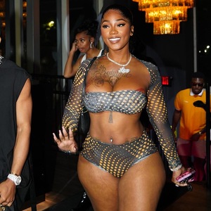 Nuovo Completo Estivo a Tre Pezzi in Rete Elasticizzata Sexy con Top a Fascia, Top Corto a Maniche Lunghe <span class=keywords><strong>e</strong></span> Pantaloncini Aderenti - Product Image 3