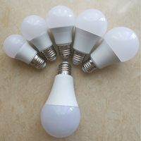 Ampoules de chine, vente en gros, 12v, ampoules LED E27 A, 5w, 9w, 12w, 15w, 18w, avec 2 ans de garantie