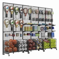 Présentoir multi-sports pour accessoires de fitness, balles de tennis, raquettes, chaussures, équipements de protection, cordes à sauter et matériel d'entraînement