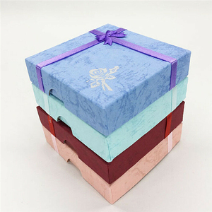 Chất lượng cao tùy chỉnh in logo quà tặng gói vuông trường hợp Bowknot đồ trang sức vòng cổ vòng đeo tay Mới gói quà tặng giấy - Product Image 2