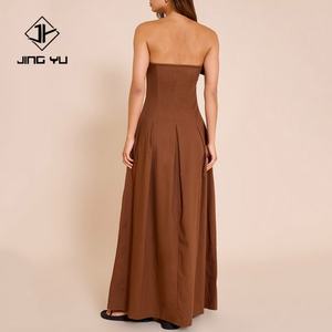 Robe maxi en lin et viscose sur mesure, élégante et décontractée, de haute qualité, avec un haut tube plissé de luxe - Product Image 3