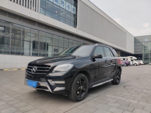 <span class=keywords><strong>Mercedes</strong></span>-Benz <span class=keywords><strong>ML</strong></span> 320 <span class=keywords><strong>2015</strong></span> <span class=keywords><strong>4MATIC</strong></span> SUV d'occasion, 3.0T V6 272 ch Biturbo AWD, grand luxe, bien entretenu, prêt à être expédié - Product Image 1