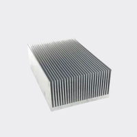 Radiateur en aluminium extrudé CNC de haute qualité et haute précision, épaisseur 0,8 mm, pour pièces automobiles/moto universelles