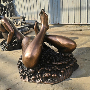 Escultura de Bronce Moderna a Tamaño Real, Personalizada y con Descuento, Estatua de Mujer Gorda <span class=keywords><strong>en</strong></span> <span class=keywords><strong>la</strong></span> Playa, Adorno para Exteriores - Product Image 3