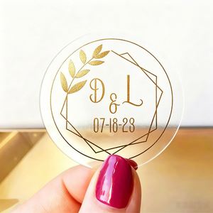 Autocollants ronds personnalisés, sceaux pour enveloppes d'invitation, étiquettes transparentes monogrammées pour les cadeaux de mariage - Product Image 1
