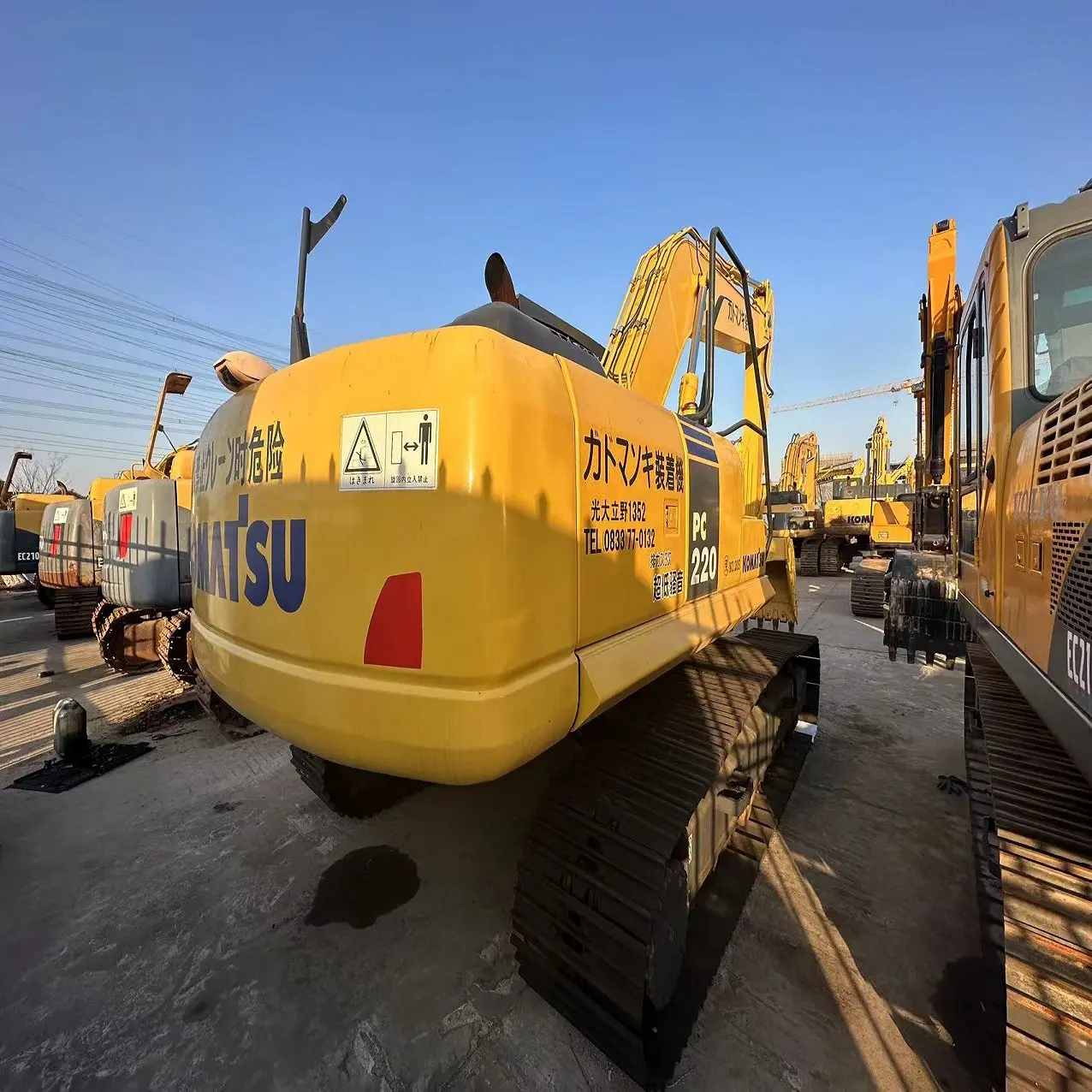 22ton pc200 cũ KOMATSU máy xúc pc220-8 để bán Ban đầu Nhật Bản KOMATSU PC220-8 sử dụng máy xúc với chất lượng tốt