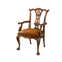 Chaise de salle à manger Chippendale britannique de luxe, chaise en bois massif faite à la main avec des sculptures dorées et une sellerie en cuir