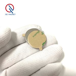 <span class=keywords><strong>Aimant</strong></span> adhésif rond N35 10x1mm, <span class=keywords><strong>petit</strong></span> format, 3M, 1 pièce - Product Image 1
