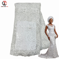 Tissu en dentelle brodée blanc pur fantaisie avec perles et pierres, vente en gros, tissu en dentelle africaine pour robe de célébrité