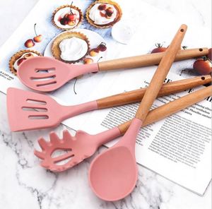 Juego de utensilios de cocina de silicona con mango de madera, divertidos y de calidad premium - Product Image 2