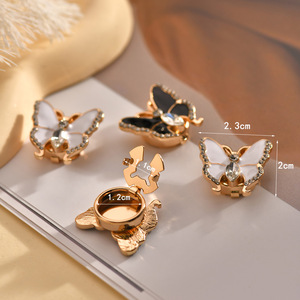 Mancuernillas de Mariposa 3D de Latón Esmaltado para Mujer |   Cierres Decorativos para Botones de Puños de Camisa |   Elegante Joyería Decorativa para el Cuello, Regalo - Product Image 2