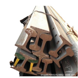 Rieles de ferrocarril ligero en stock (Estándar AiSi) Rieles para grúas Hebei Componentes de vías de tren Existencias en almacén de décenas de miles de toneladas - Product Image 5