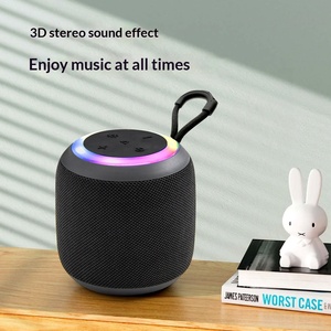 Nuevo Altavoz Portátil Cilíndrico con Iluminación LED RGB, Material Plástico, Cordón para Deportes al Aire Libre, <span class=keywords><strong>Mini</strong></span> Altavoz Inalámbrico Estéreo Pequeño - Product Image 2