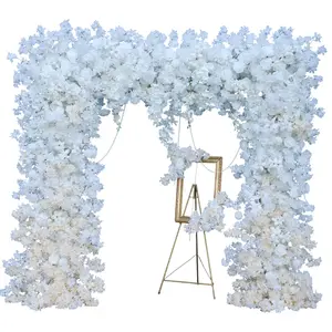 Hochzeitsempfang weiß Champagner Willkommensblume Bühne Stand Kulisse Rahmen Dekor Rose hängen Wisteria-Arrangement floral A8764