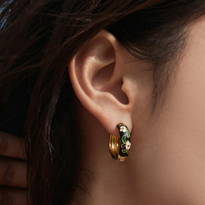 Pendientes de Aro de Acero Inoxidable con Oro de 18K, Estilo Bohemio, Esmalte Tricolor, Impermeables, con Patrones Florales, Resistentes a la Decoloración - Product Image 3