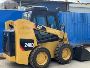 Used CAT 246D Skid Steer Loader,Radial Lift Design,Strong Digging Performance,Original Pump Valve,Ready Stock Fast Shipment. - Product Image 1