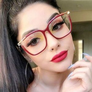 แว่นตาคอมพิวเตอร์ทรงเหลี่ยมแบบแคทอาย รุ่นเรโทร TR90 แฟชั่นปี 2021 ป้องกันแสงสีฟ้าสำหรับผู้หญิง - Product Image 3