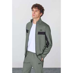 Conjunto Deportivo Haki para Hombre, Corte Estándar, Casual, Transpirable, Tela de 320g - Product Image 5