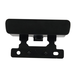 คลิปล็อคฝาครอบกล่องวางแขนเชฟโรเลต ชิ้นส่วนพลาสติกสำหรับติดตั้งตรงกลาง - Product Image 3