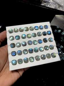 Lot de labradorite de qualité supérieure, taille à chevrons : pierres précieuses en vrac de formes variées pour la fabrication de bijoux, prix de gros - Product Image 3