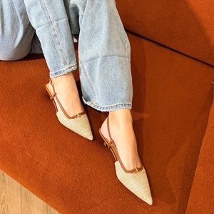 Chaussures pour femmes à talon bas <span class=keywords><strong>en</strong></span> cuir de vachette, style français é<span class=keywords><strong>l</strong></span>égant, à bout pointu et design color block, collection printemps-été - Product Image 4