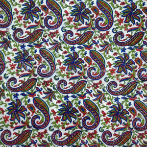 Tissu tissé en coton 100% fait main en Inde, imprimé à la main à Jaipur Sanganeri, écologique, léger, pour rideaux - Product Image 1