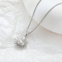 G4581 Collier Vintage Simple Couple Or Argent Pendentif Soleil Collier Chaîne Acier Inoxydable Hommes Femmes Accessoires
