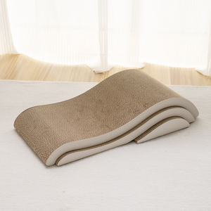 Arranhador de Gato Personalizado em Papelão para Unhas, Estilo Único e Forte, Previne Arranhões em Móveis - Product Image 3