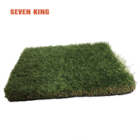 Gazon artificiel d'usine, gazon synthétique durable, tapis vert de 30 à 50 mm, gazon artificiel pour l'aménagement paysager des jardins