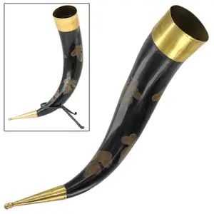 마시는 뿔과 재판매에 적합한 날리는 뿔로 사용하기에 이상적인 조각이있는 맞춤형 버팔로 뿔