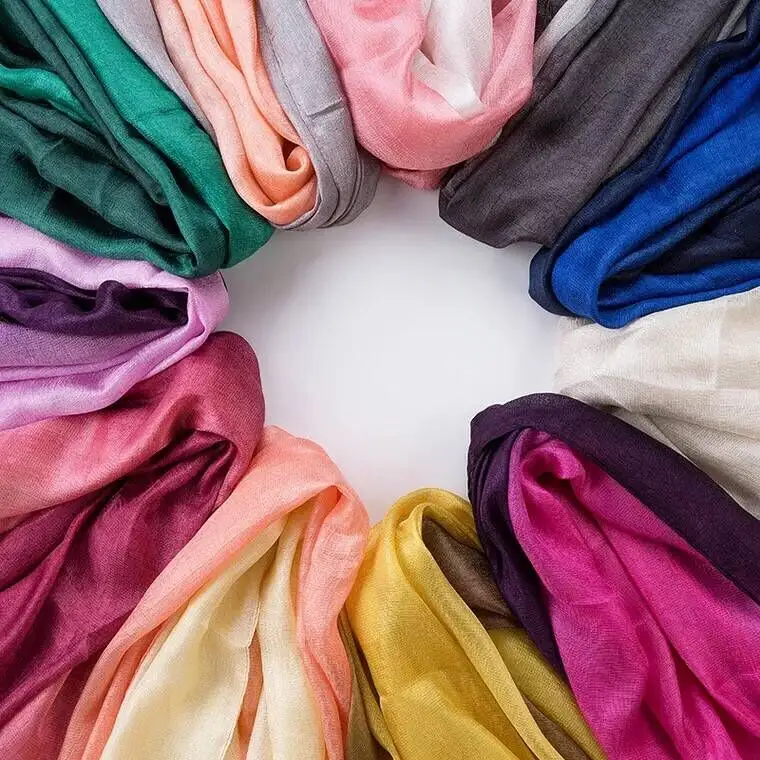 ผ้าพันคอฮิญาบแบบไล่เฉดสีสำหรับผู้หญิงผ้าคลุมไหล่ยาว90*180ผ้าลินินพิมพ์ลายโลโก้ออกแบบใหม่