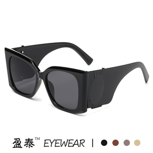 Lunettes de soleil carrées surdimensionnées Yingtai Eyewear, protection UV400, monture en PC, lunettes de soleil tendance pour femmes, noires - Product Image 5