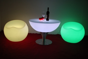 Mesa lateral redonda Led de polietileno, iluminada - Product Image 6