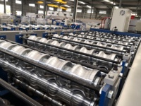 Machine à modeler la feuille trapézoïdale en acier galvanisé, 2 types de rouleau de carrelage, acier et aluminium rainuré