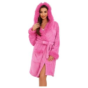 <span class=keywords><strong>Accappatoio</strong></span> in pile felpato lavorato a maglia <span class=keywords><strong>con</strong></span> <span class=keywords><strong>cappuccio</strong></span>, lunghezza al ginocchio, per il massimo relax invernale da <span class=keywords><strong>donna</strong></span> - Collezione 2026 - Product Image 5