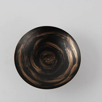 Petite corbeille à fruits décorative en fer forgé, plateau sur piétement imitation bois vintage pour la maison, la table ou comme ornement de salon