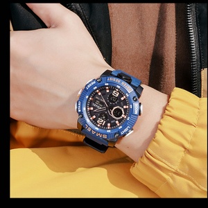 นาฬิกาข้อมือ SMAEL 8039 LED ดิจิตอล แสดงผลแบบอนาล็อก ควอตซ์ สีดำทอง สำหรับผู้ชาย กันน้ำ ตัวเรือนพลาสติก นาฬิกาสปอร์ต - Product Image 4