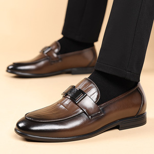 Mocassins pour hommes à bout rond, à enfiler, avec doublure en maille respirante, semelle extérieure en caoutchouc, décoration à boucle, couleur unie, chaussures de conduite - Product Image 2