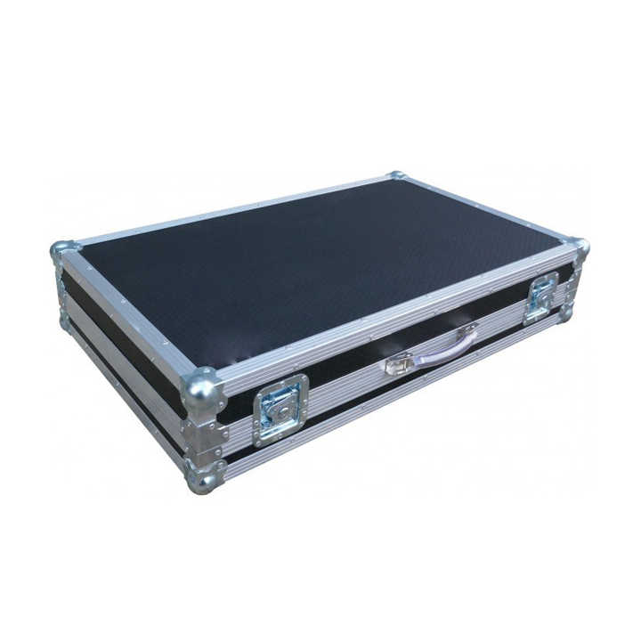 超美品　Pioneer DJ XDJ-XZ コントローラー＋UDGフライトケース 超美品 Pioneer DJ XDJ-XZ コントローラー＋UDGフライトケース